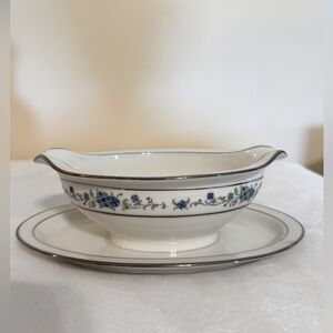 NORITAKE  7016 Norma Ivory China Gravy Boat w/ Underplate Japan New